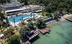 Doubletree By Hilton Bodrum Isil Club Ultra All-Inclusive Resort